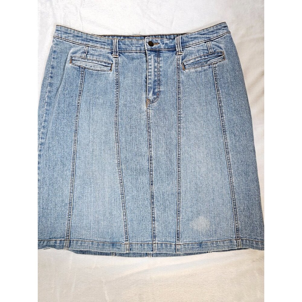 Veneezia plus size (18) light wash denim skirt slit pockets on front only